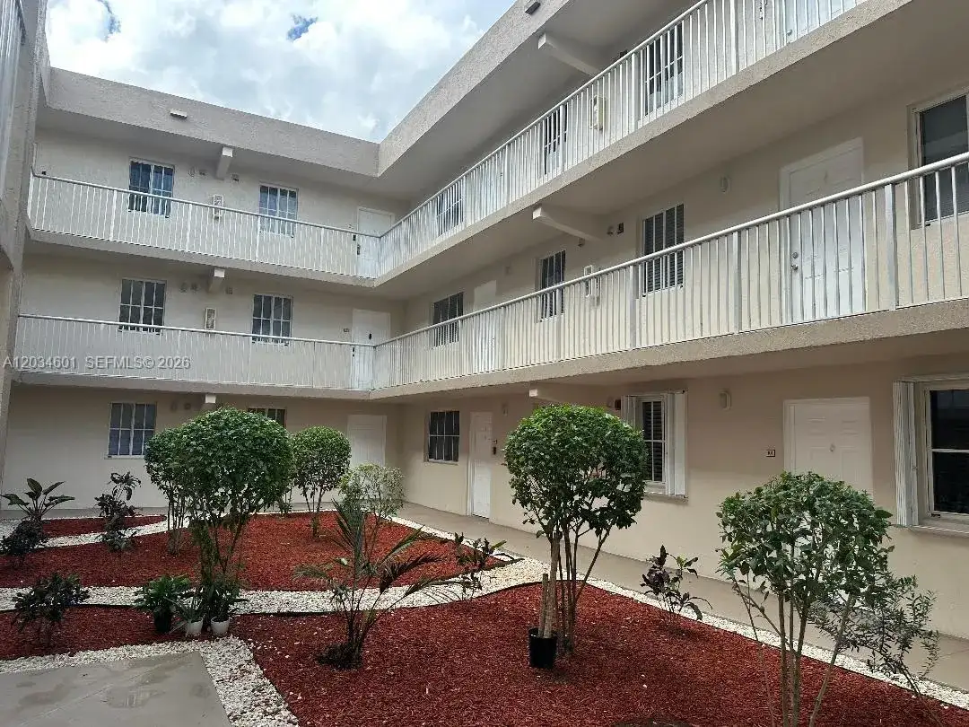 6175 NW 186th St # 110, Hialeah FL 33015 photo 3