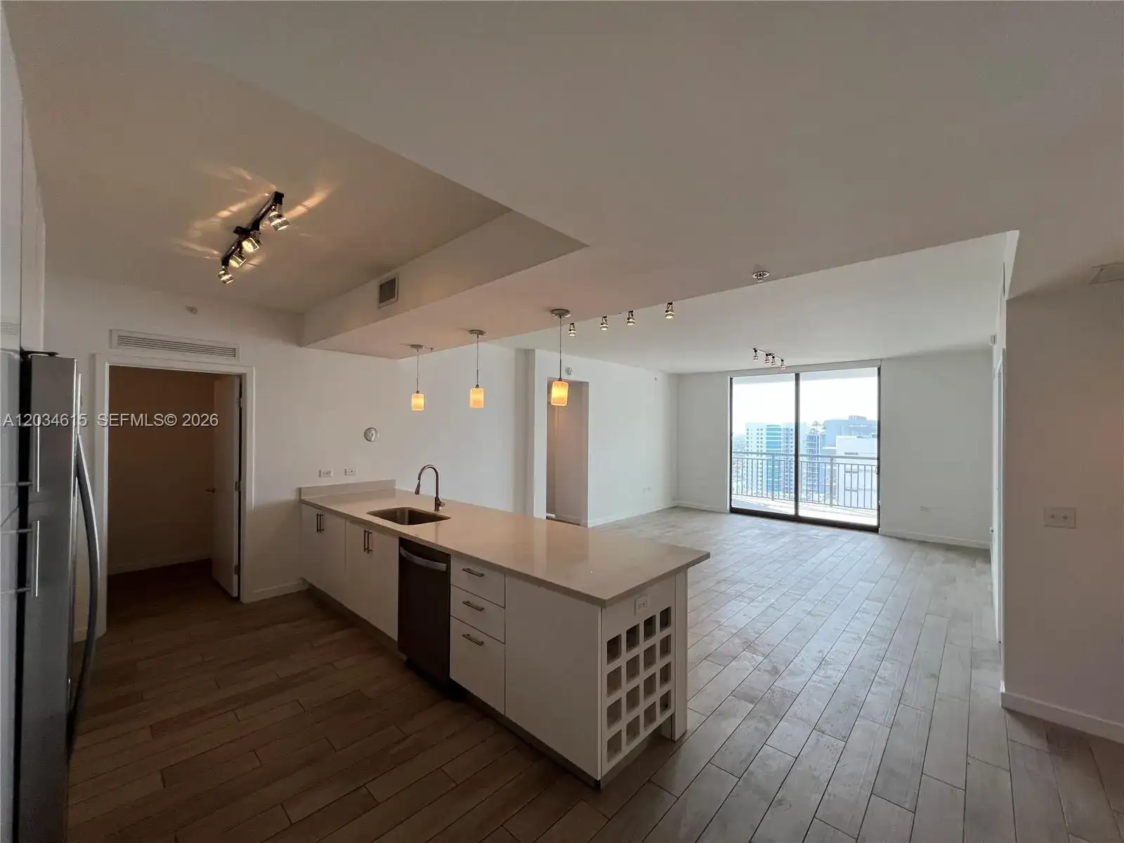 999 SW 1st Ave # 2405, Miami FL 33130 photo 2