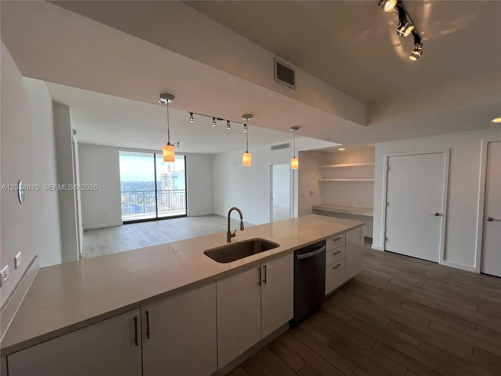 999 SW 1st Ave # 2405, Miami FL 33130 photo 3