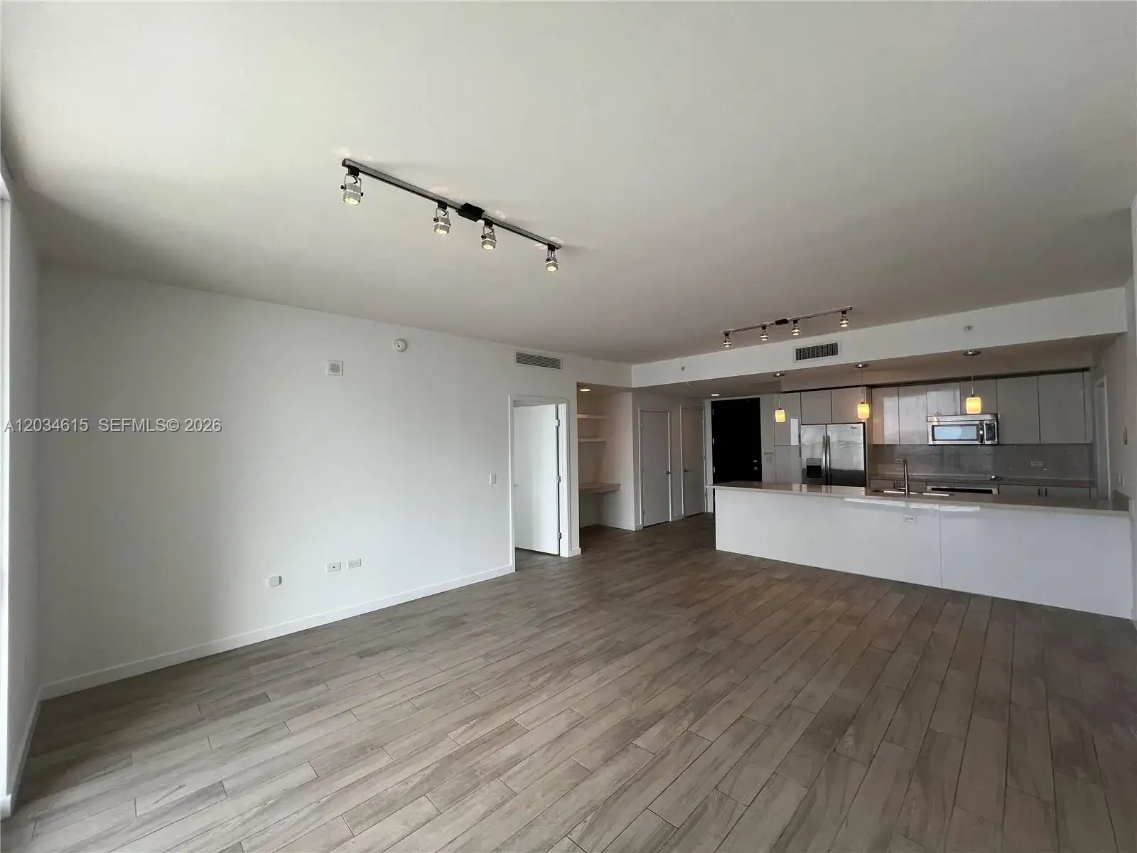 999 SW 1st Ave # 2405, Miami FL 33130 photo 4