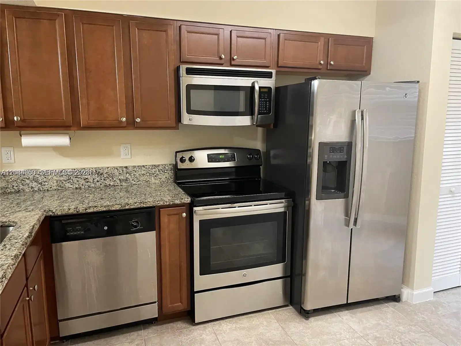 22311 SW 88th Pl # 4, Cutler Bay FL 33190 photo 5