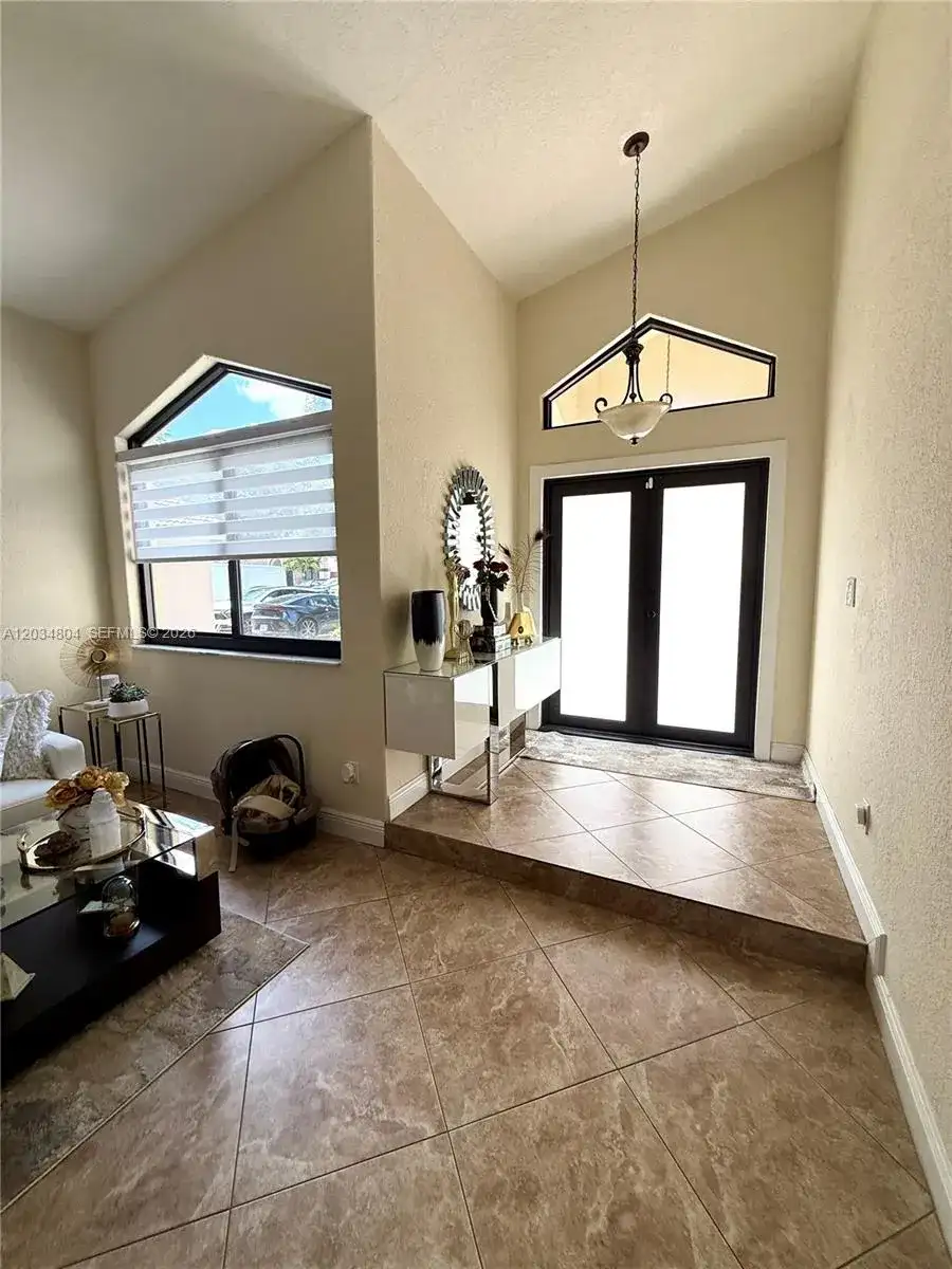 8731 NW 153rd Ter, Miami Lakes FL 33018 photo 4