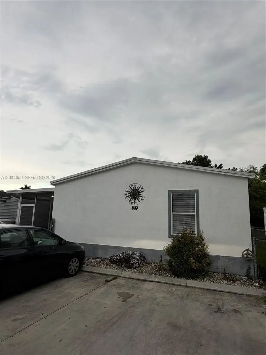 19800 SW 180th Ave, Miami FL 33187 photo 2
