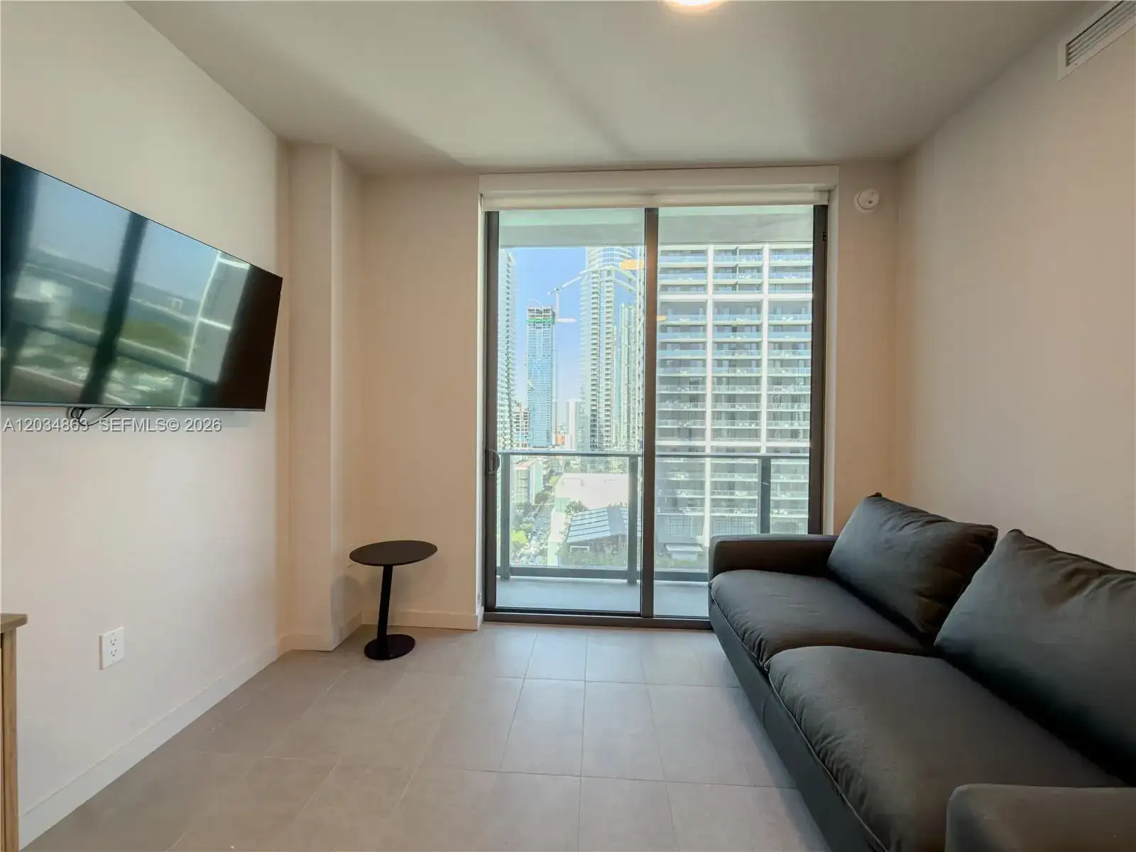 121 NE 5th St # 2211, Miami FL 33132 photo 2