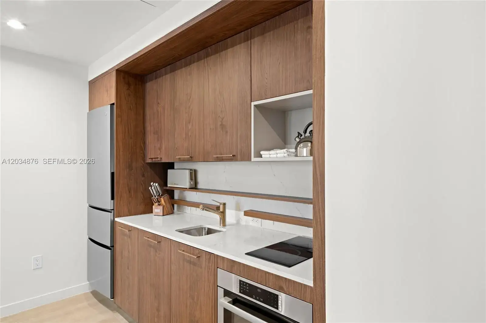 1611 SW 2nd Ave # 816, Miami FL 33129 photo 3