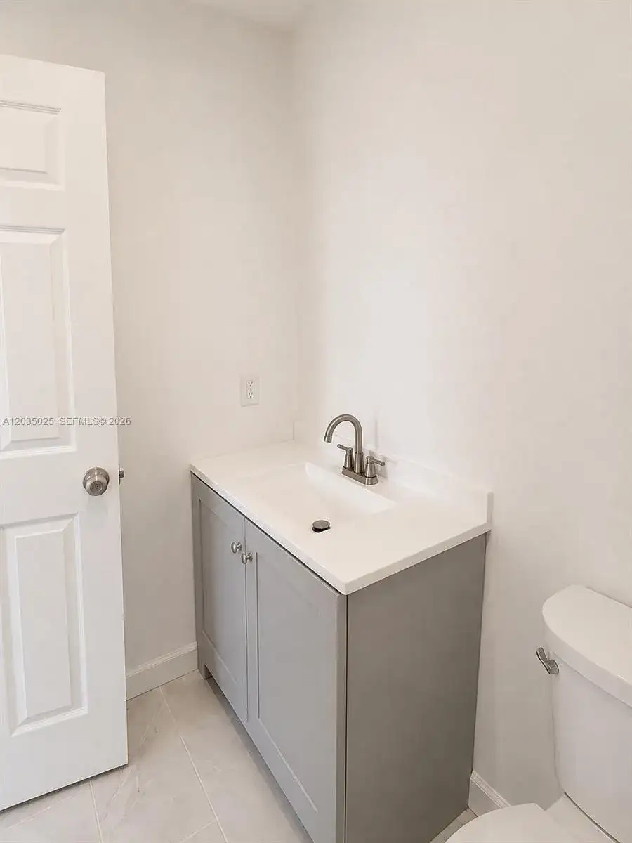 11931 SW 132nd Ave, Miami FL 33186 photo 4