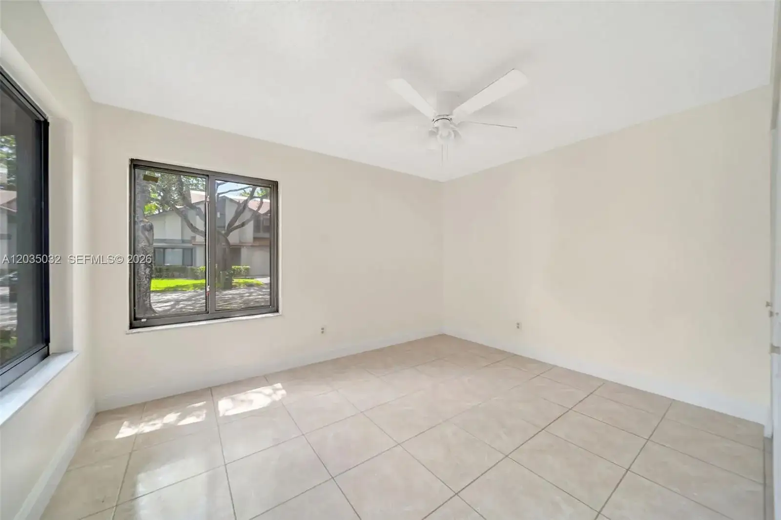 5223 W Gate Lake Rd # 5223, Tamarac FL 33319 photo 4