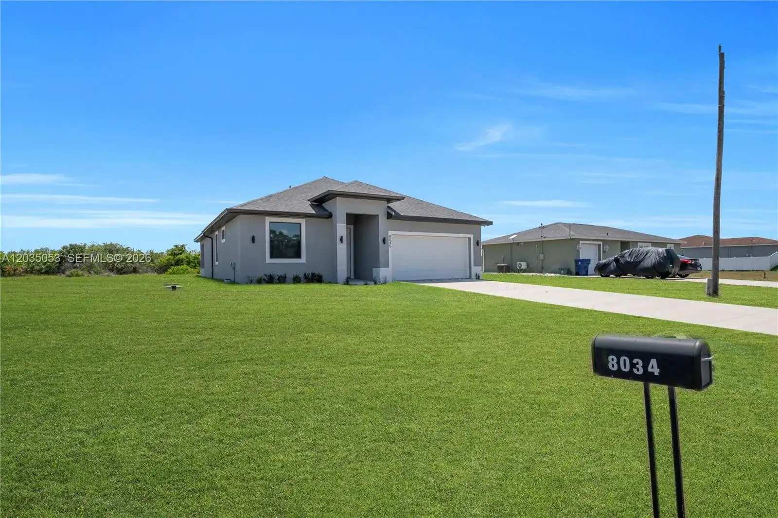 8045 Buttercup Cir, La Belle FL 33935 photo 3