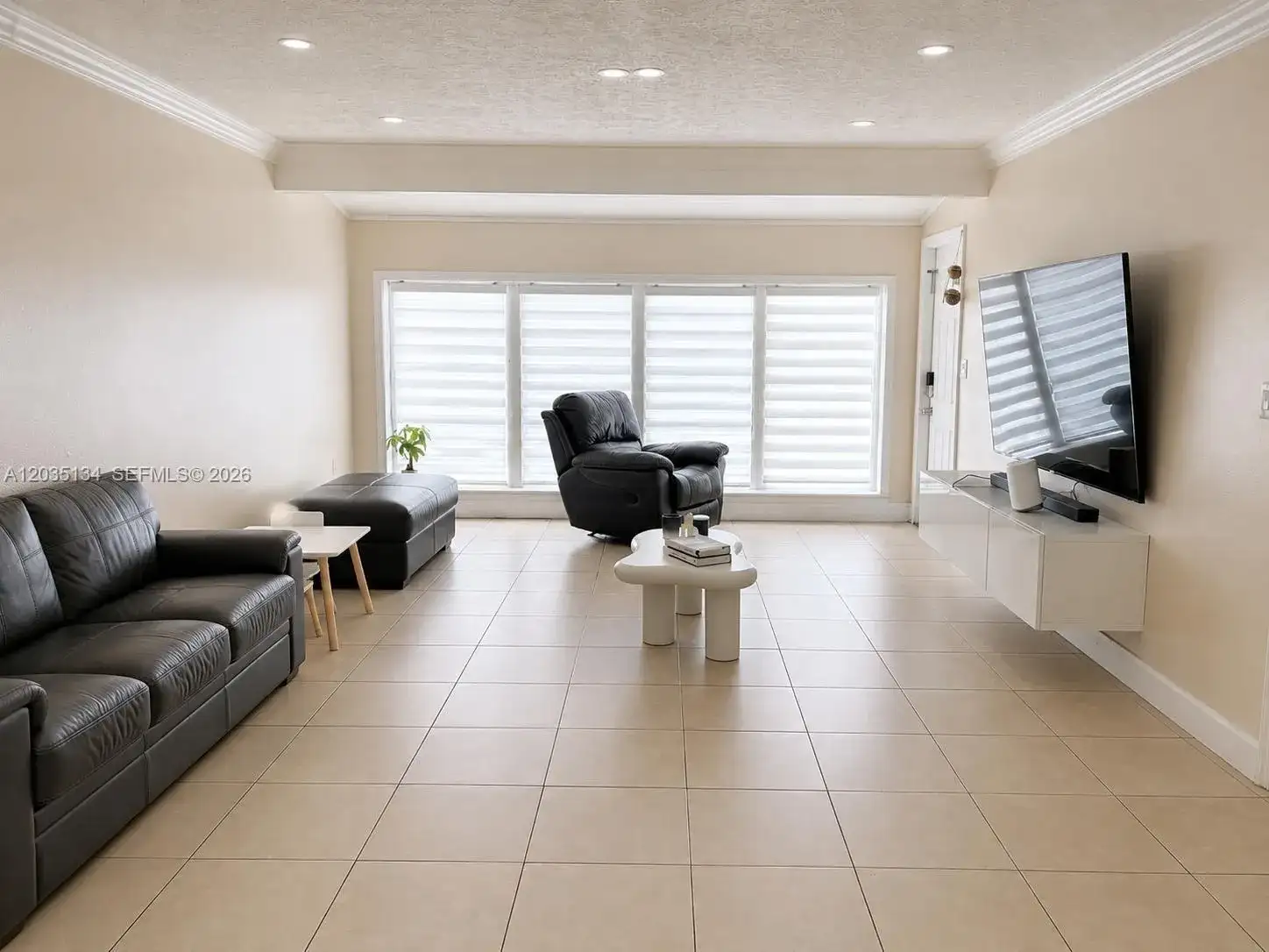 9515 Dominican Dr, Cutler Bay FL 33189 photo 2
