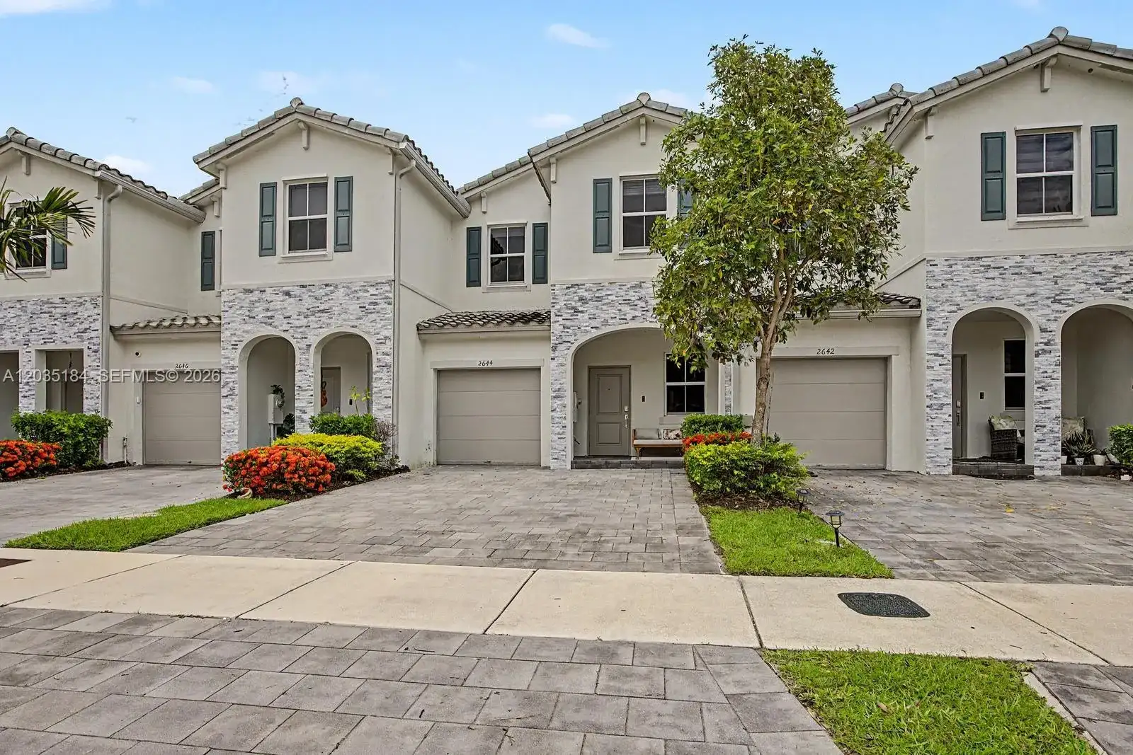 2644 SE 13th St, Homestead FL 33035 photo 2