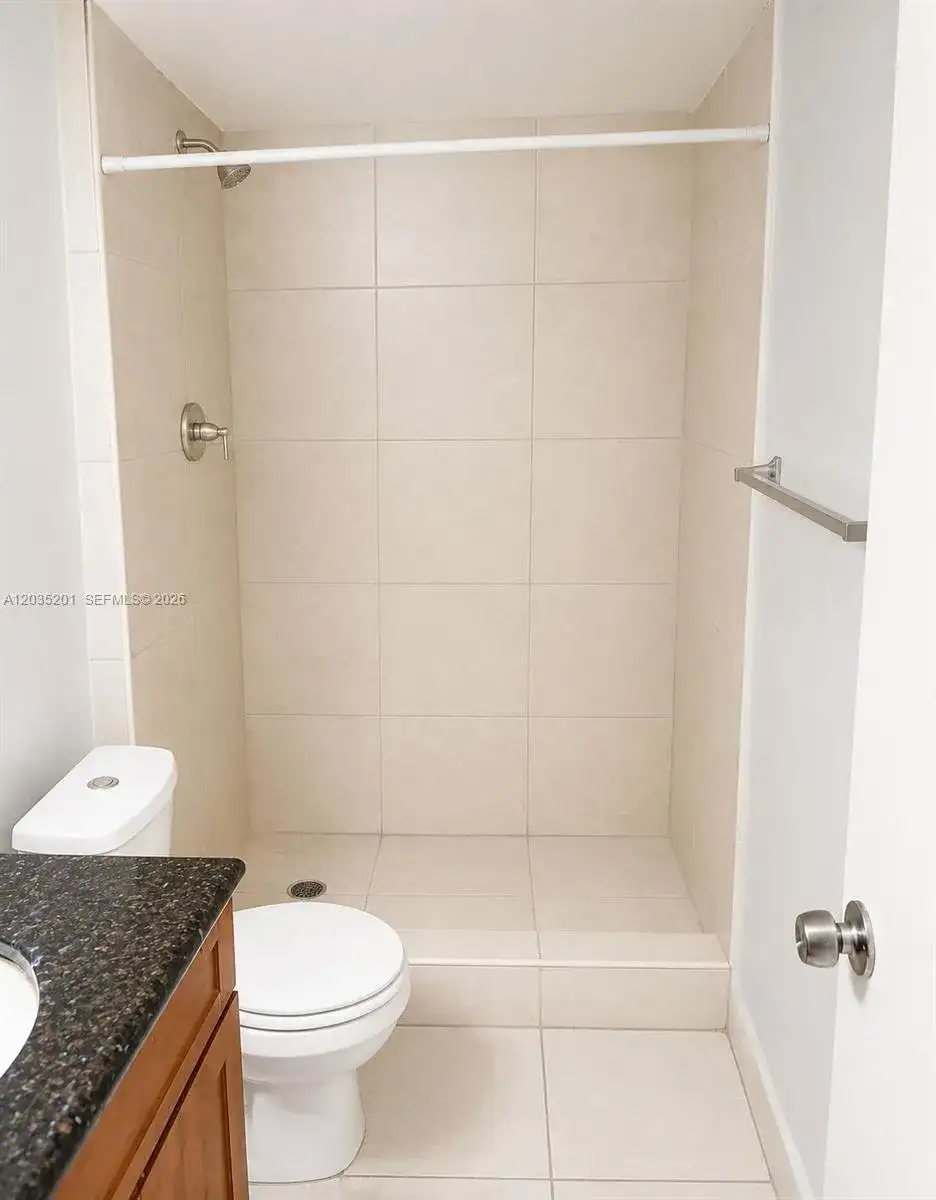 484 NW 165th St Rd # 109, Miami FL 33169 photo 2