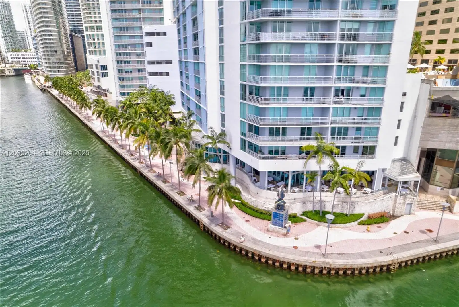 335 S Biscayne Blvd # 3108, Miami FL 33131 photo 4