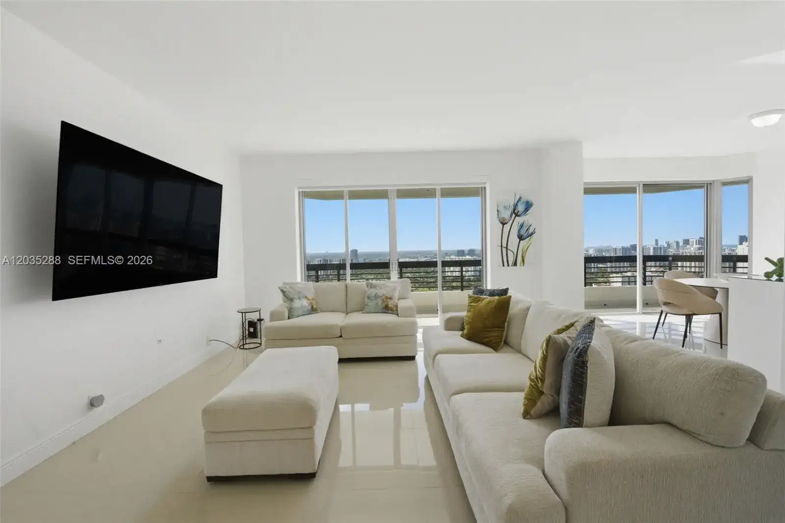 3500 Mystic Pointe Dr, Aventura FL 33180 photo 3