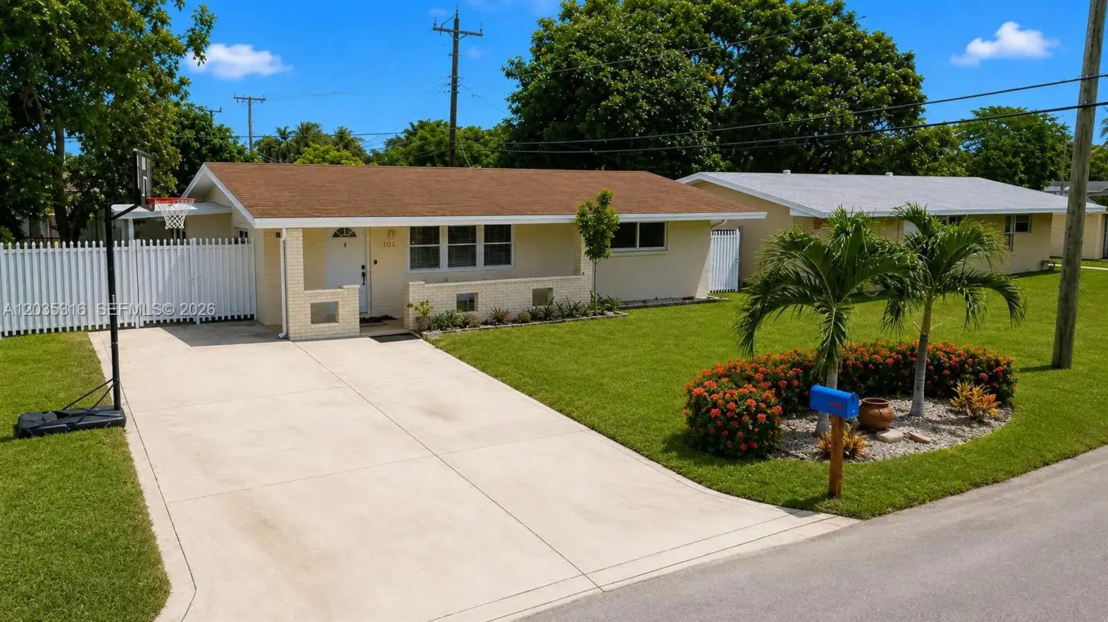 7611 NW 15th Ct, Pembroke Pines FL 33024 photo 5
