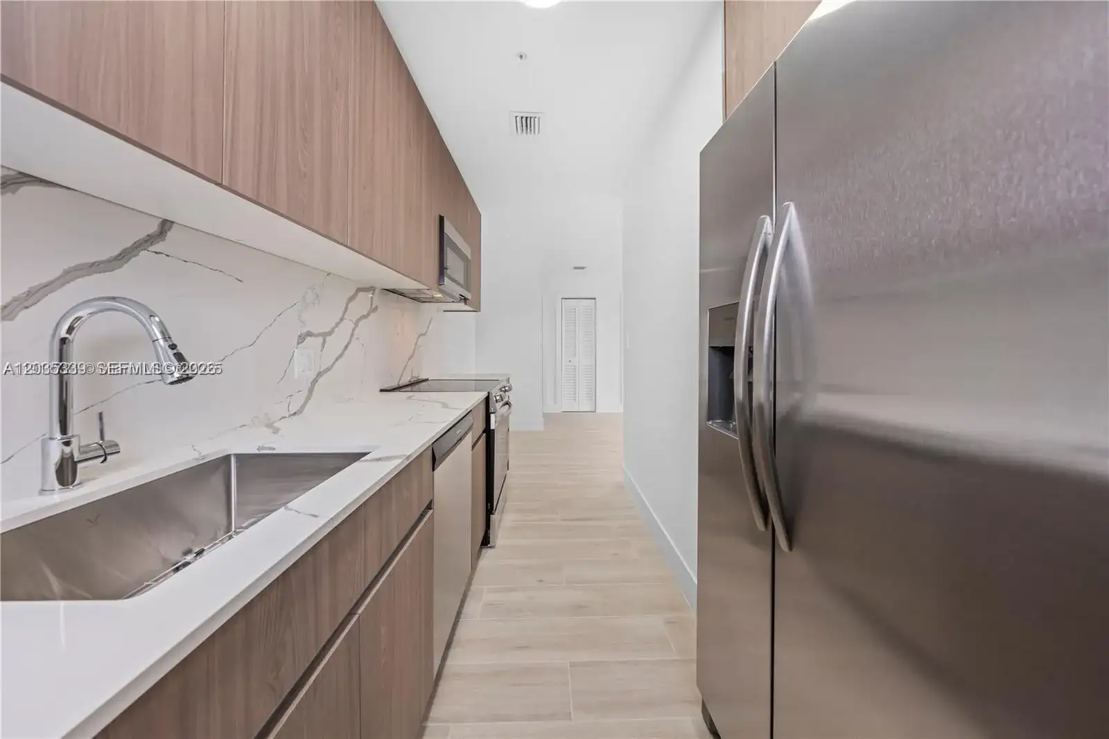 32 NW 14th Ave # 4, Miami FL 33125 photo 5