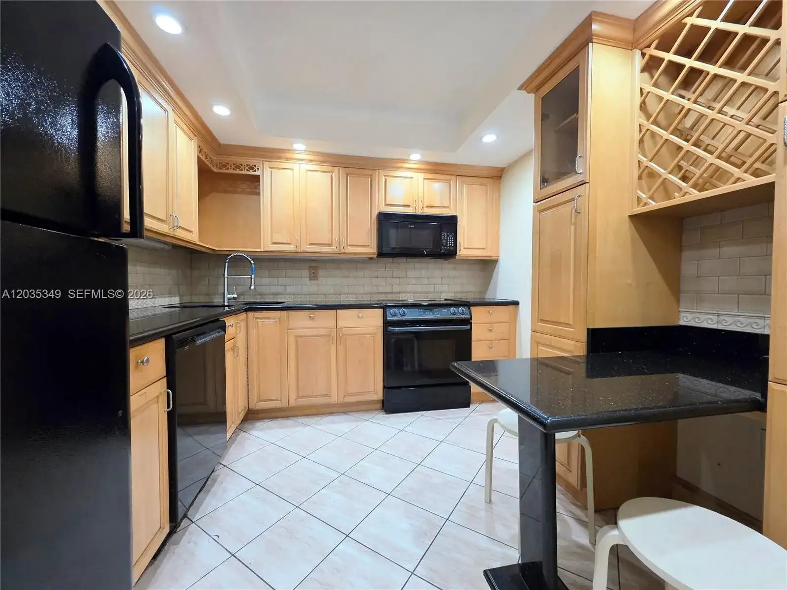 2780 NE 183rd St # 1111, Aventura FL 33160 photo 3