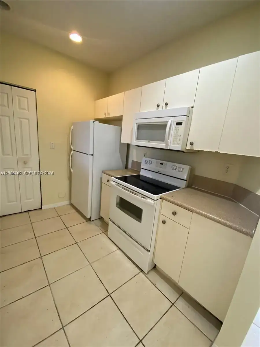 959 NE 42nd Pl # 959, Homestead FL 33033 photo 4