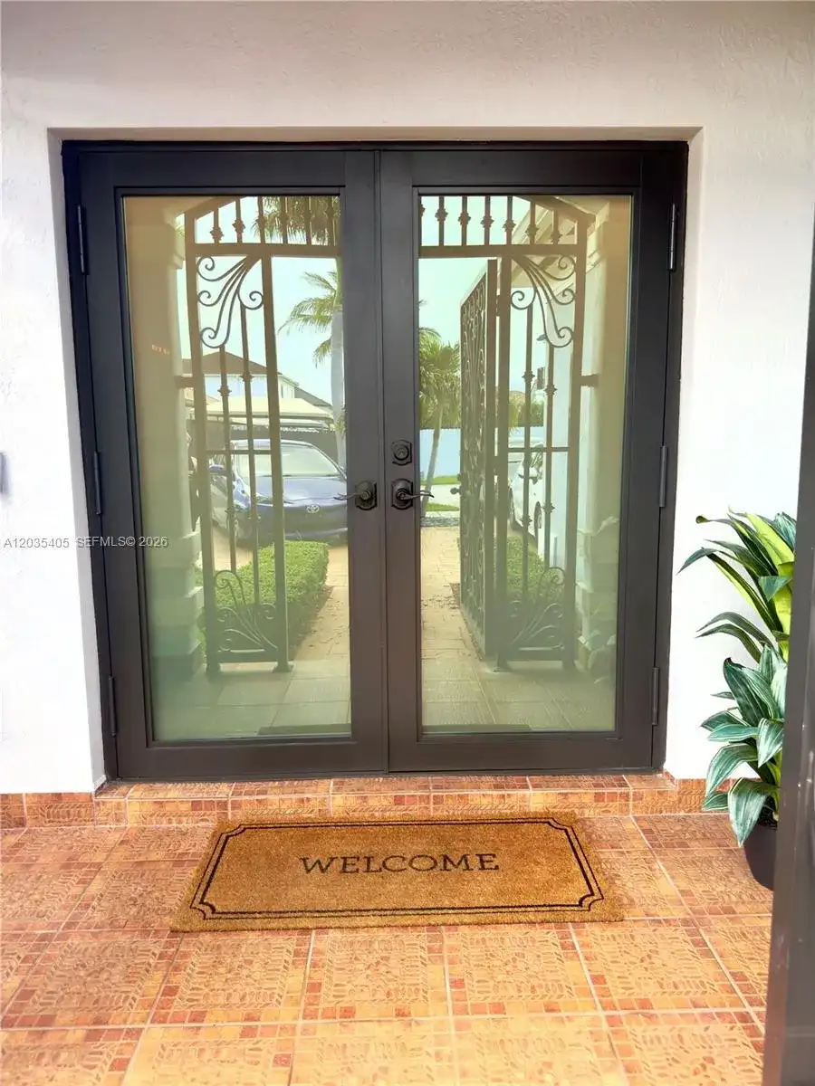 17833 SW 155th Ct, Miami FL 33187 photo 5