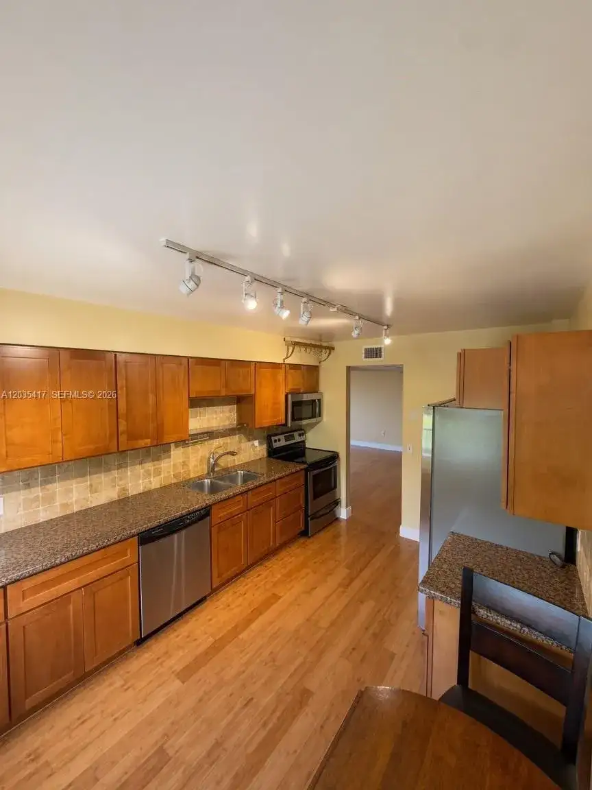 2801 NE 183rd St # 202W, Aventura FL 33160 photo 3