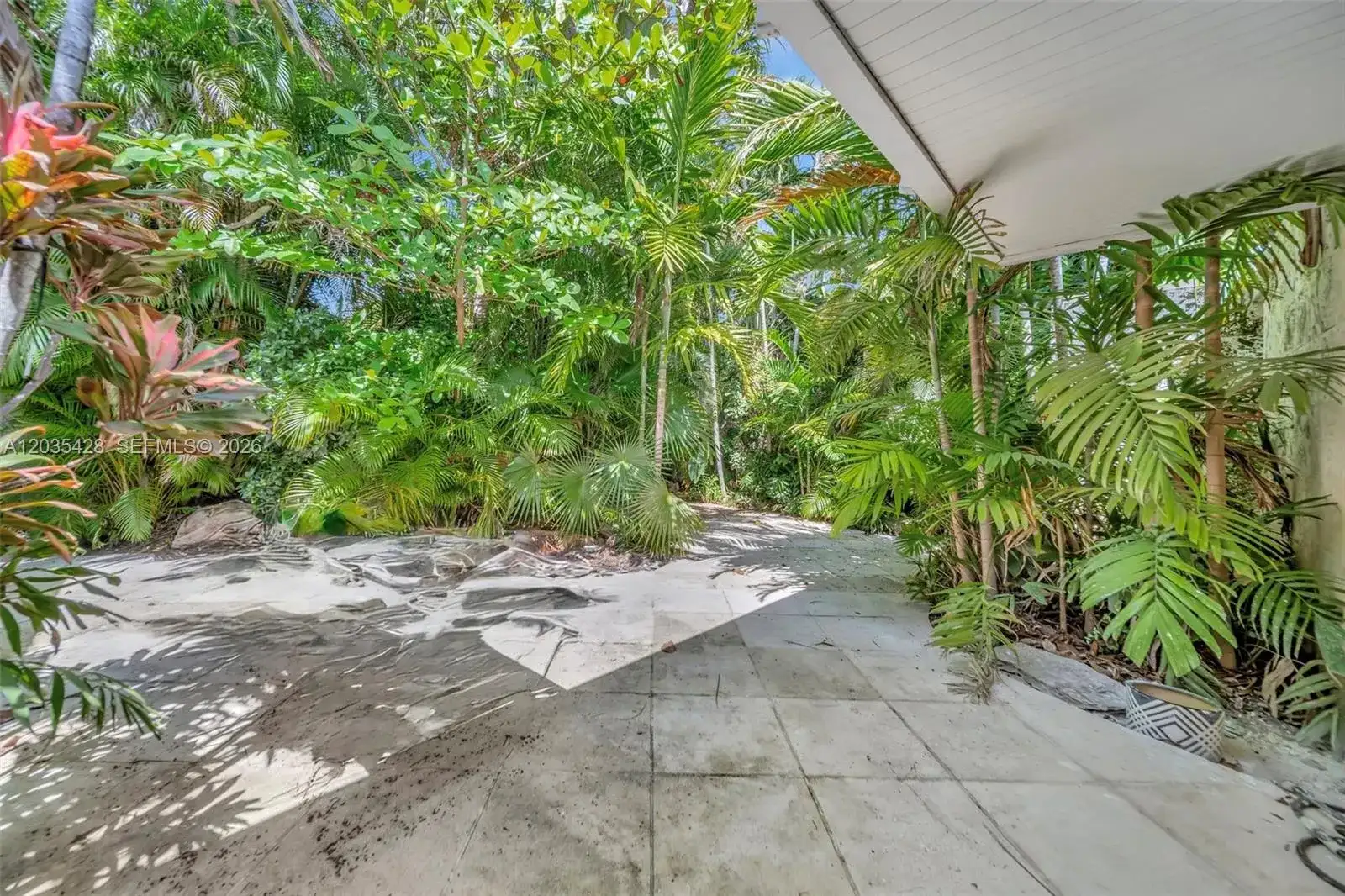 111 S Hibiscus Dr, Miami Beach FL 33139 photo 5