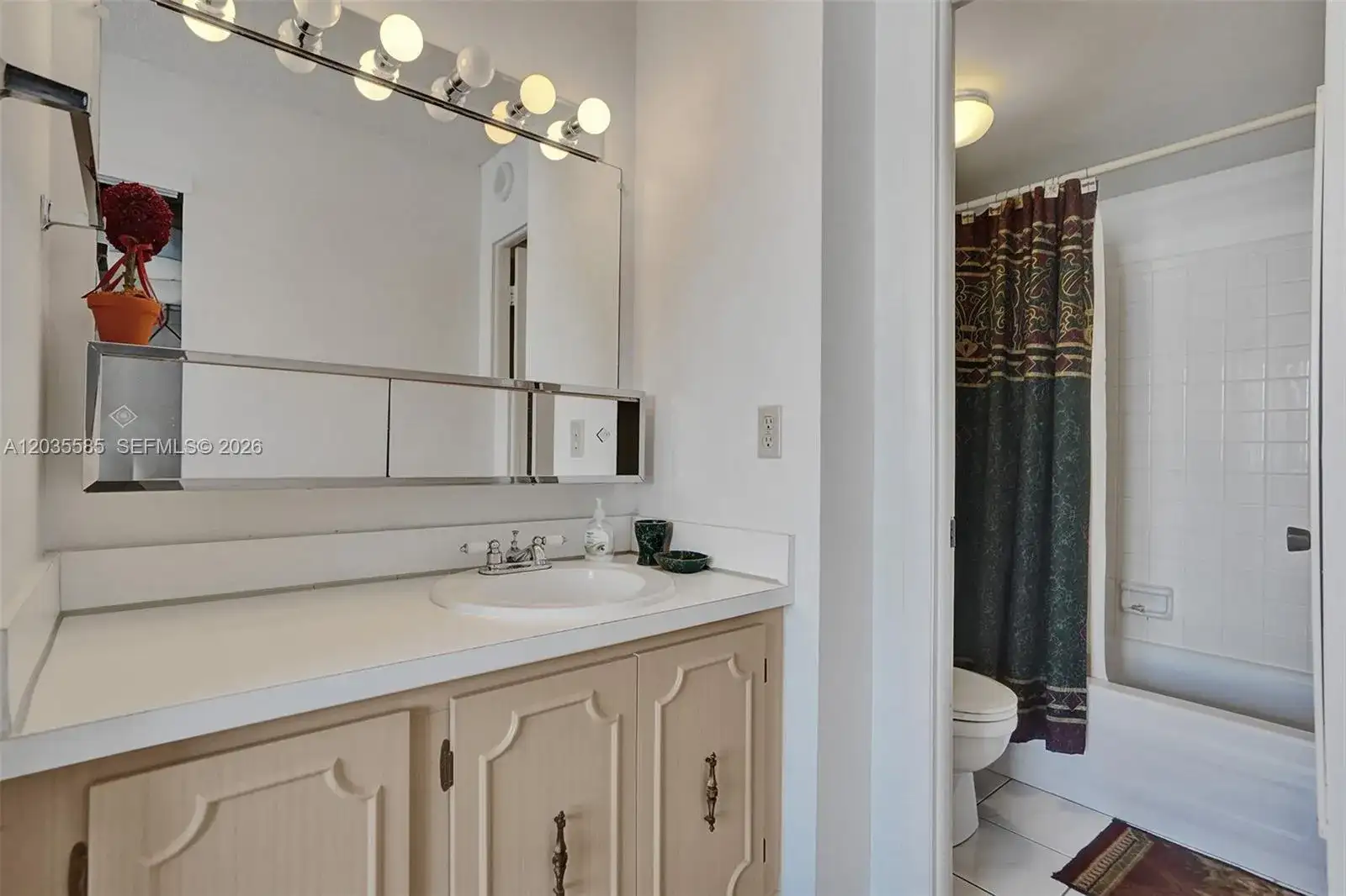 3113 S Ocean Dr # 803, Hallandale Beach FL 33009 photo 2