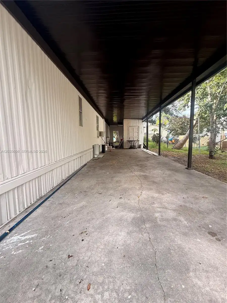 607 Sabal ave, Clewiston FL 33440 photo 3