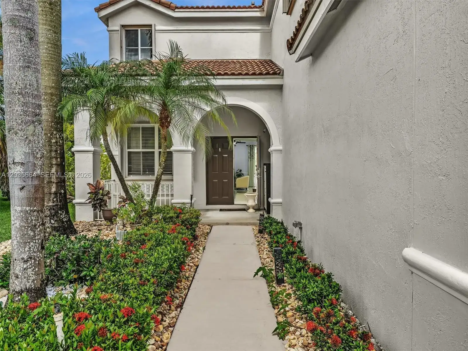 1581 Winterberry Ln, Weston FL 33327 photo 2