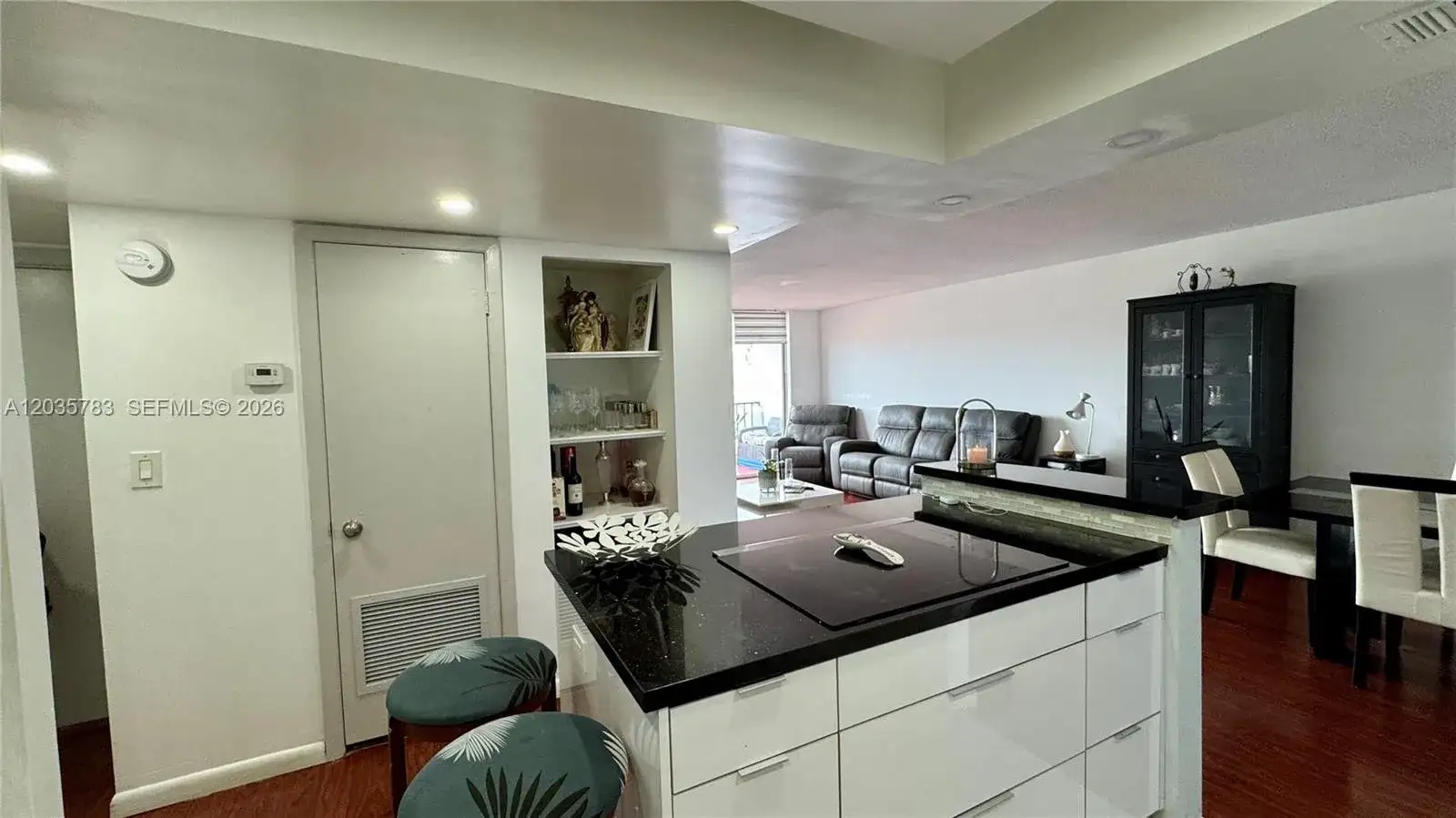 2780 NE 183rd St # 1607, Aventura FL 33160 photo 4