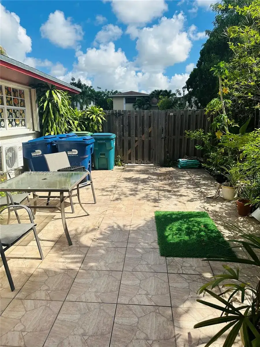 14724 SW 107th Ter, Miami FL 33196 photo 3