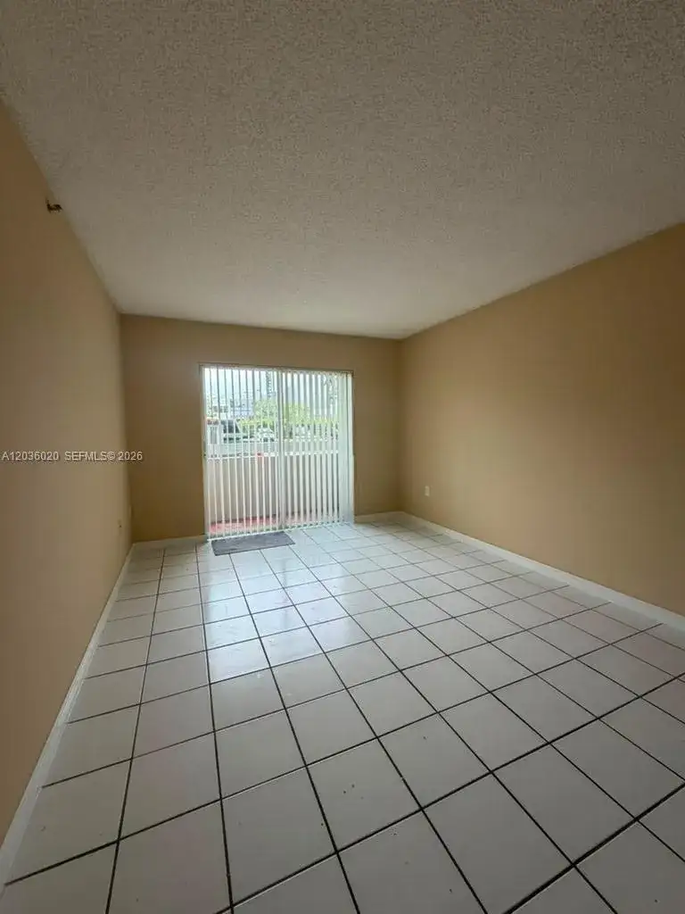 600 NW 32nd Pl # 105, Miami FL 33125 photo 4