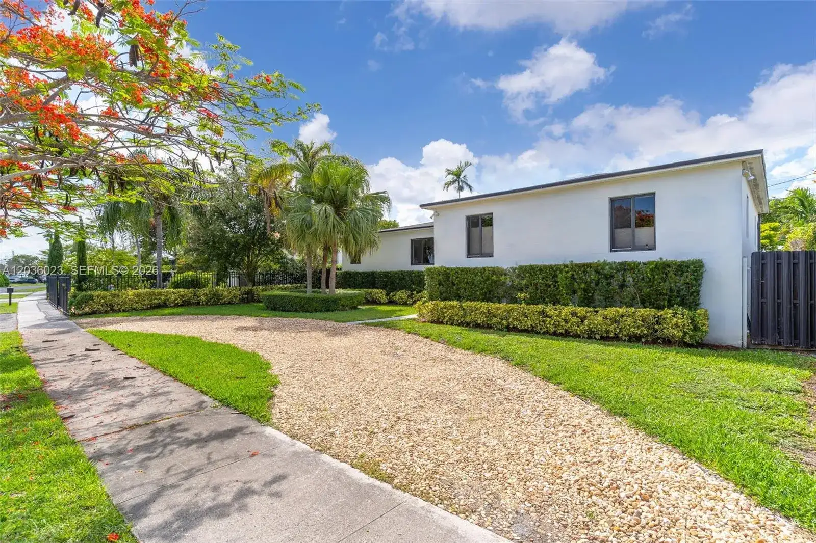 8281 SW 27th Ln, Miami FL 33155 photo 2