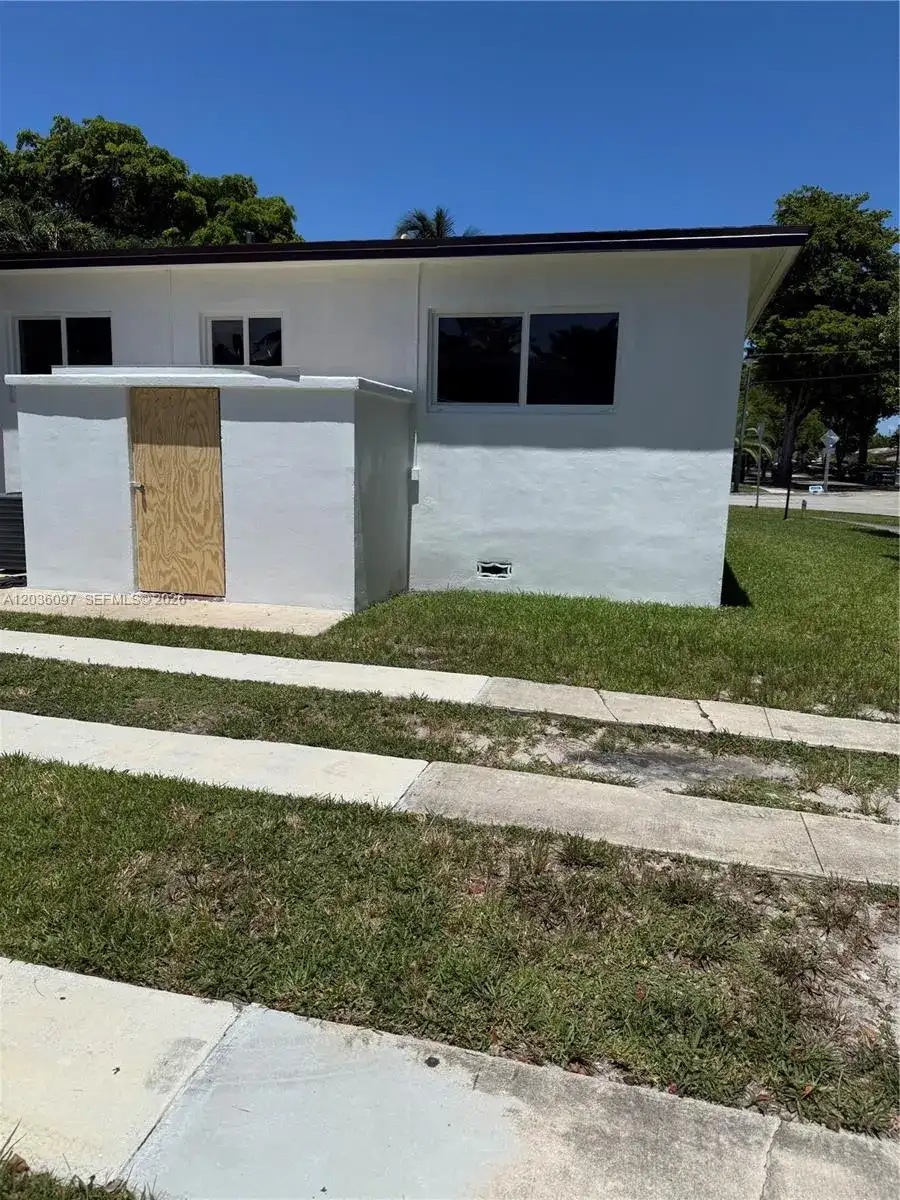 1460 SW 65th Ave, West Miami FL 33144 photo 3