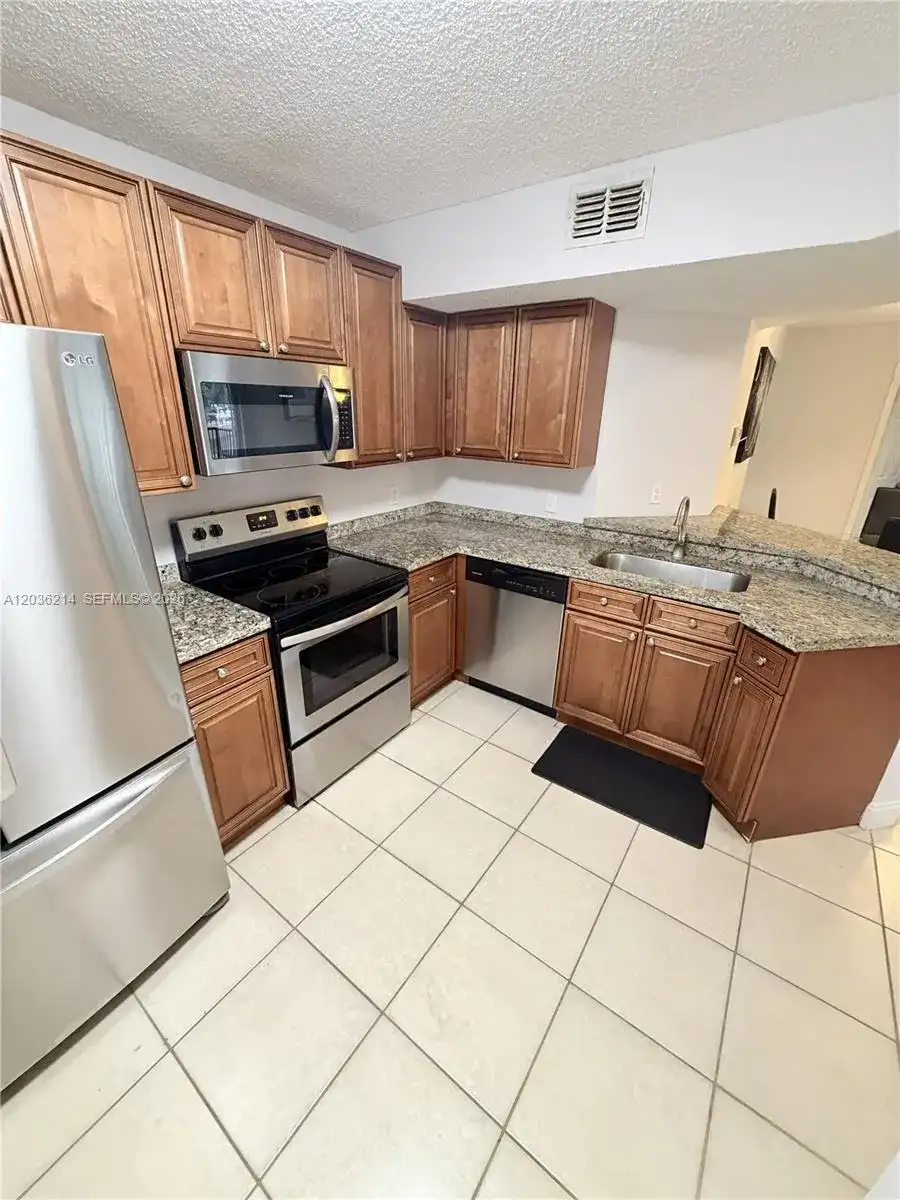 8741 Wiles Rd # 204, Coral Springs FL 33067 photo 3
