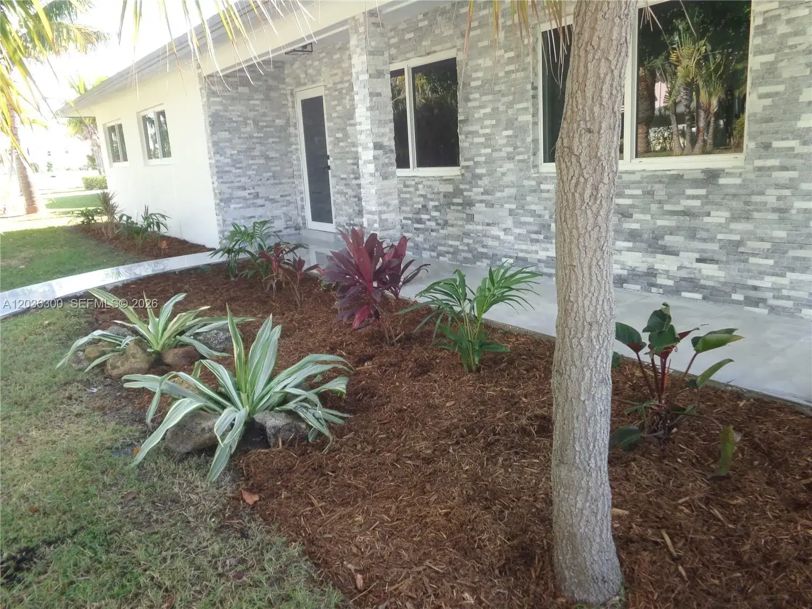 1565 N Thumb Point Dr, Fort Pierce FL 34949 photo 4