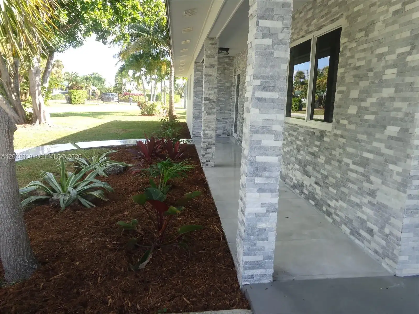 1565 N Thumb Point Dr, Fort Pierce FL 34949 photo 5