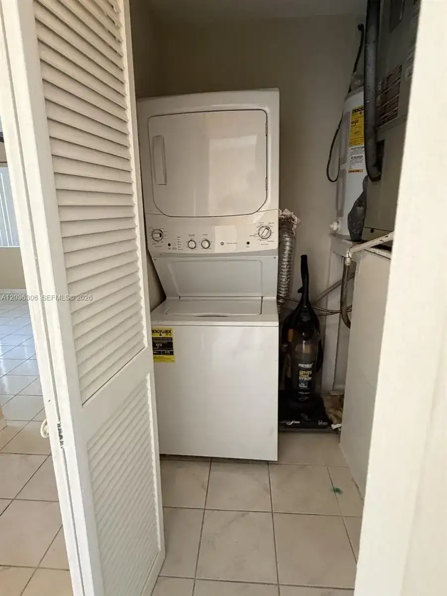 812 NE 2nd St # 2, Hallandale Beach FL 33009 photo 5
