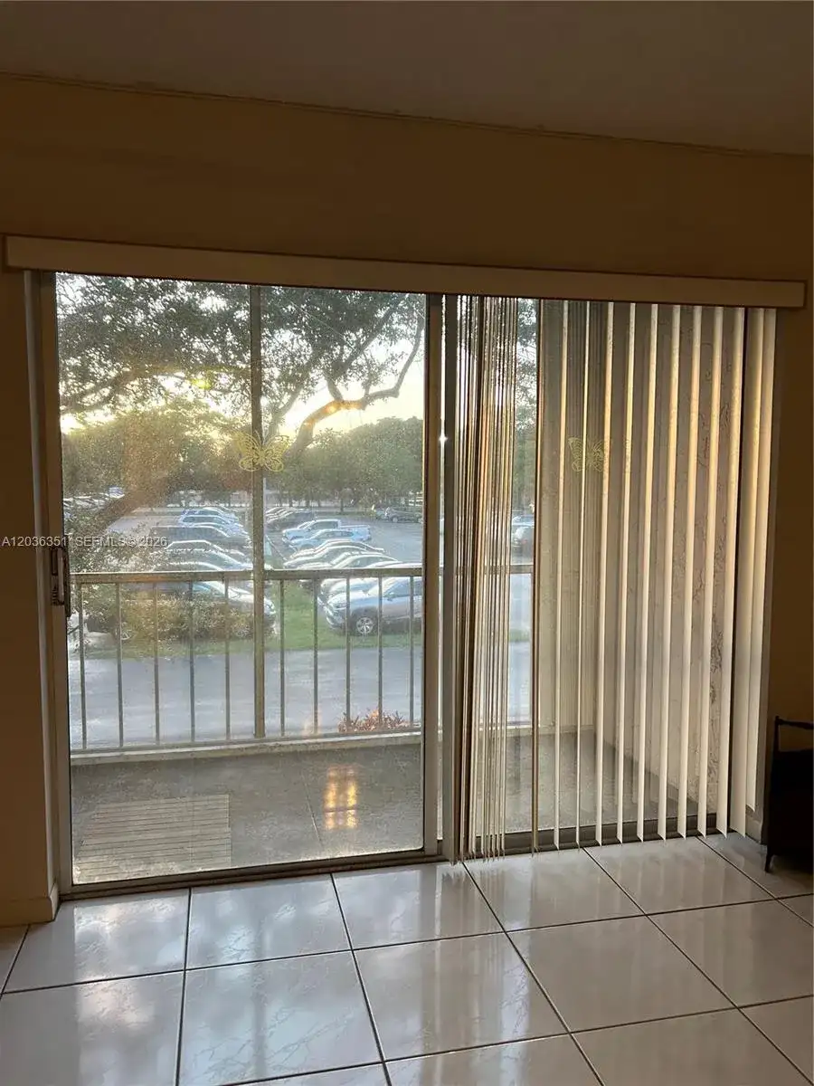 8120 SW 24th St # 206, North Lauderdale FL 33068 photo 2