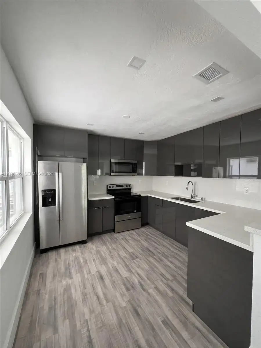 2847 Polk St # 1, Hollywood FL 33020 photo 5