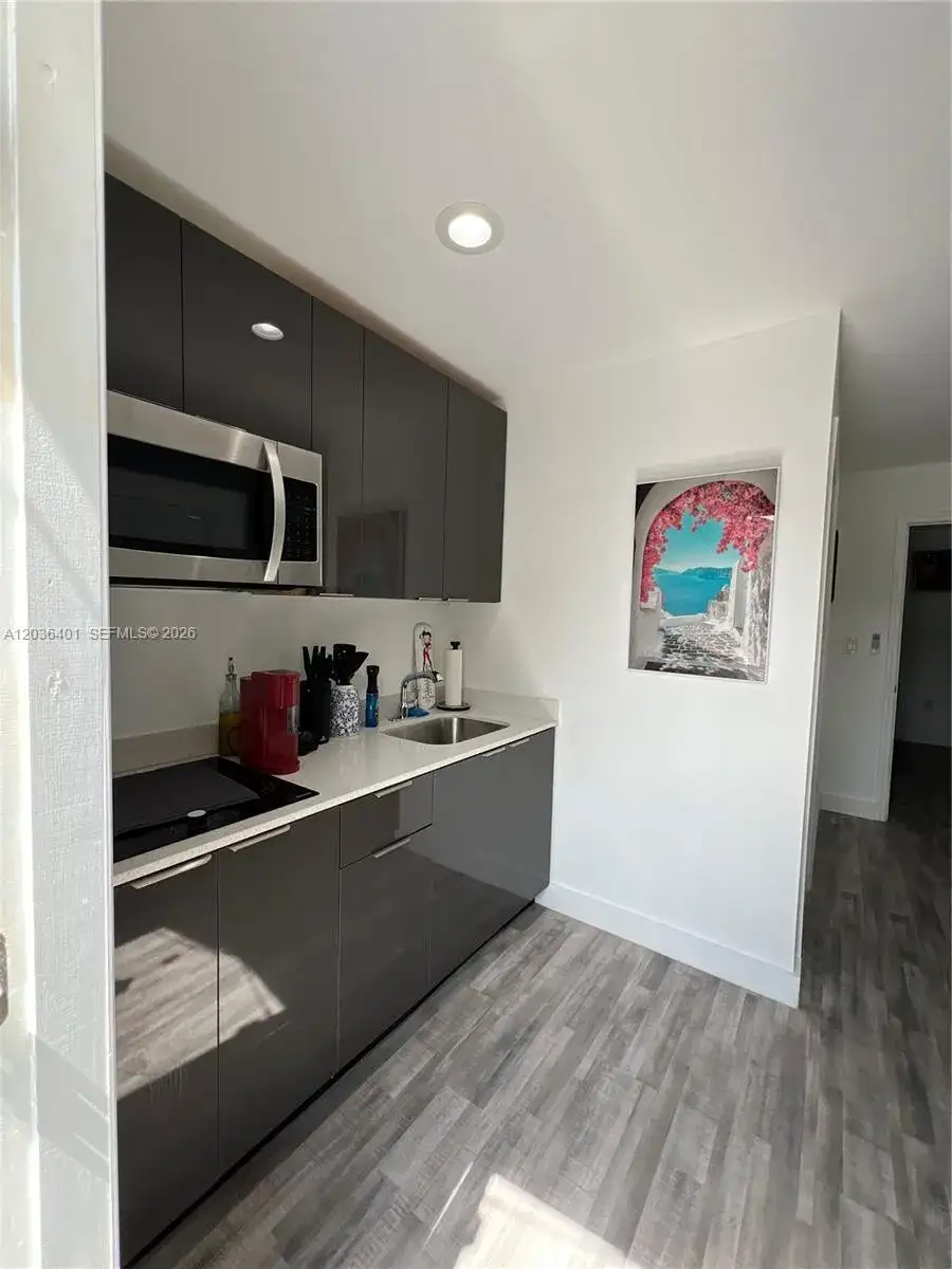 2847 Polk St # 3, Hollywood FL 33020 photo 3