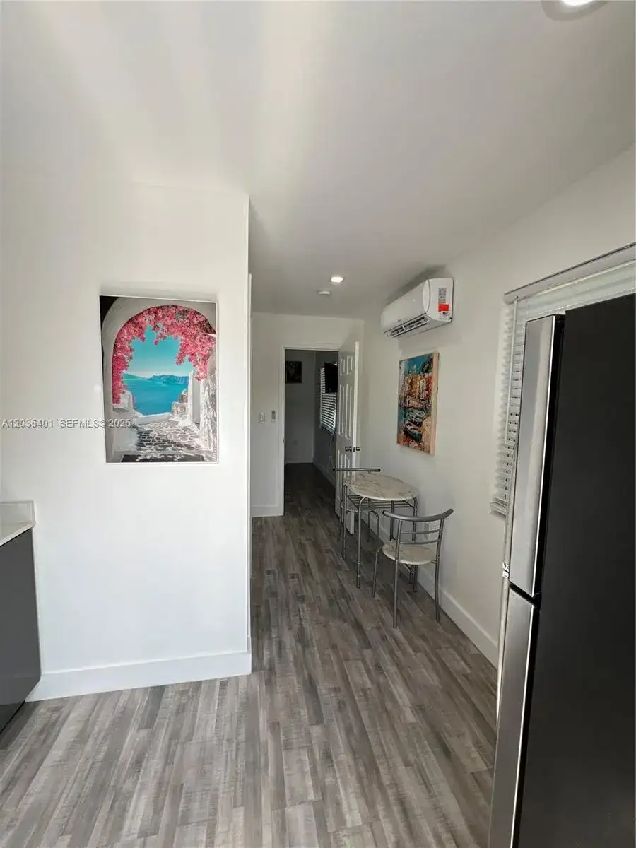 2847 Polk St # 3, Hollywood FL 33020 photo 4