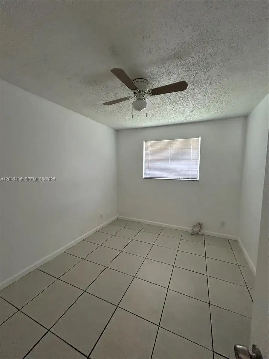 1045 N Andrews Ave # 3, Fort Lauderdale FL 33311 photo 5
