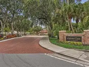 9281 W Sunrise Blvd, Plantation FL 33322 photo 5