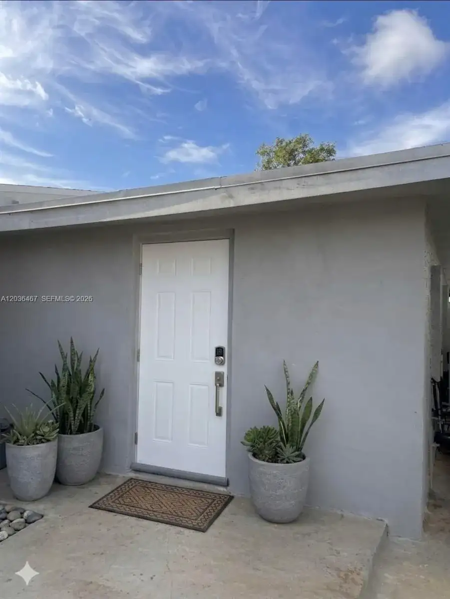 1321 NE 212th Ter # 2, Miami FL 33179 photo 2