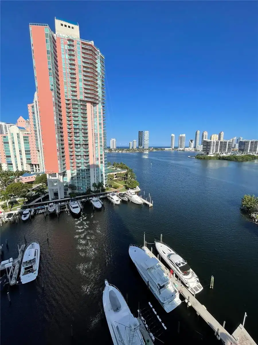3330 NE 190th St # 1312, Aventura FL 33180 photo 5