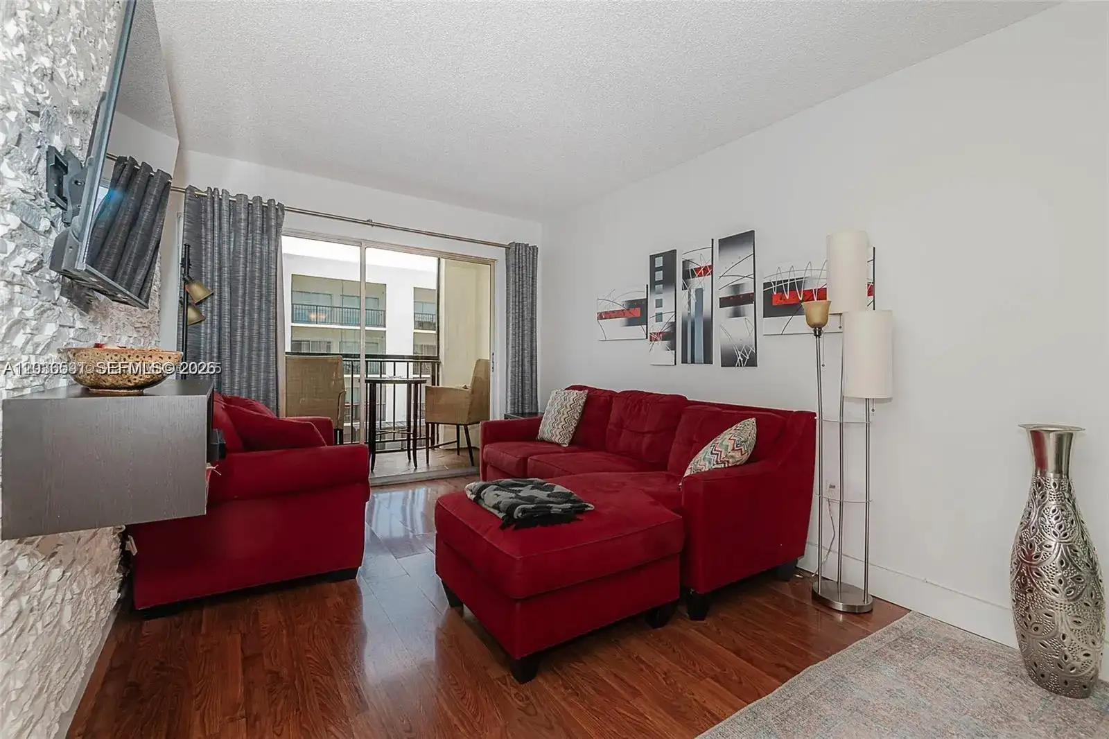 201 178th Dr # 426, Sunny Isles Beach FL 33160 photo 4