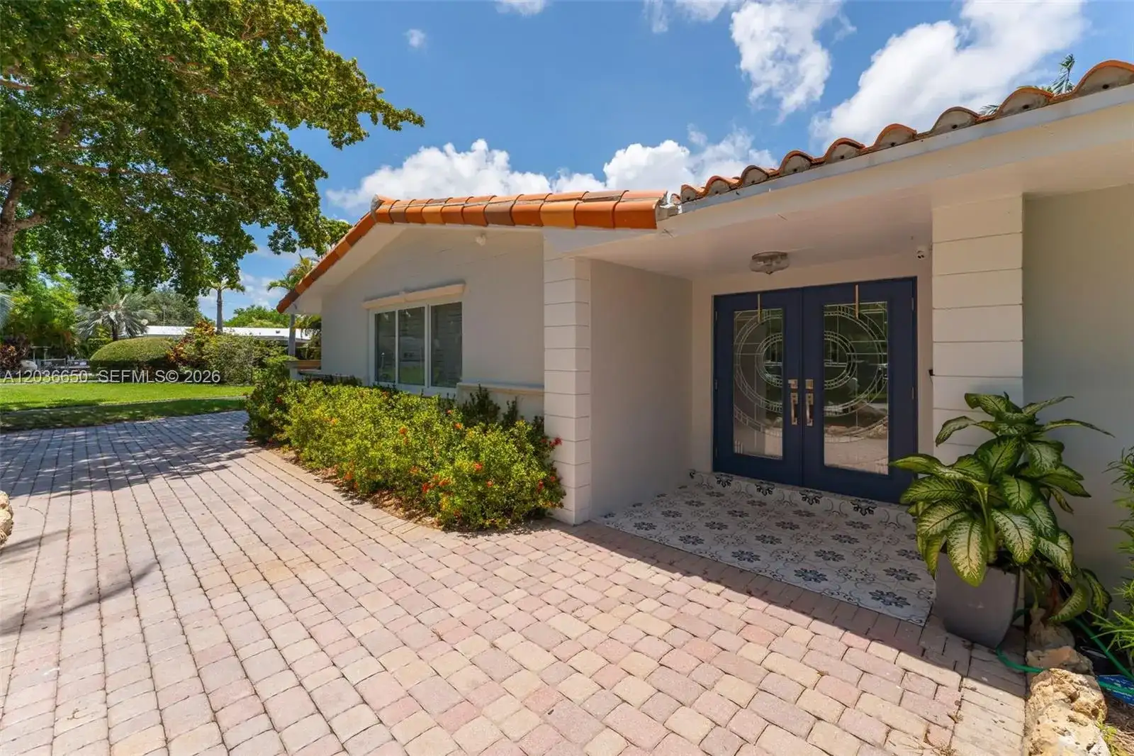 6561 Marlin Dr, Coral Gables FL 33158 photo 3