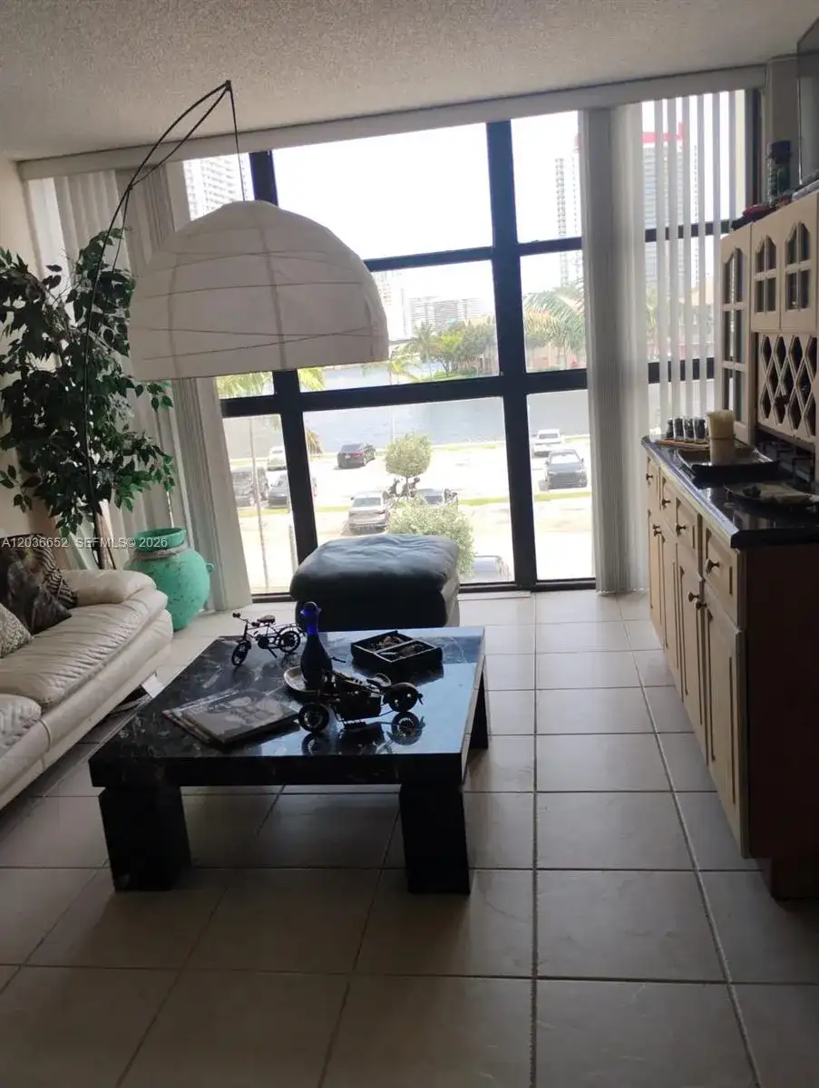 200 Leslie Dr # 324, Hallandale Beach FL 33009 photo 3