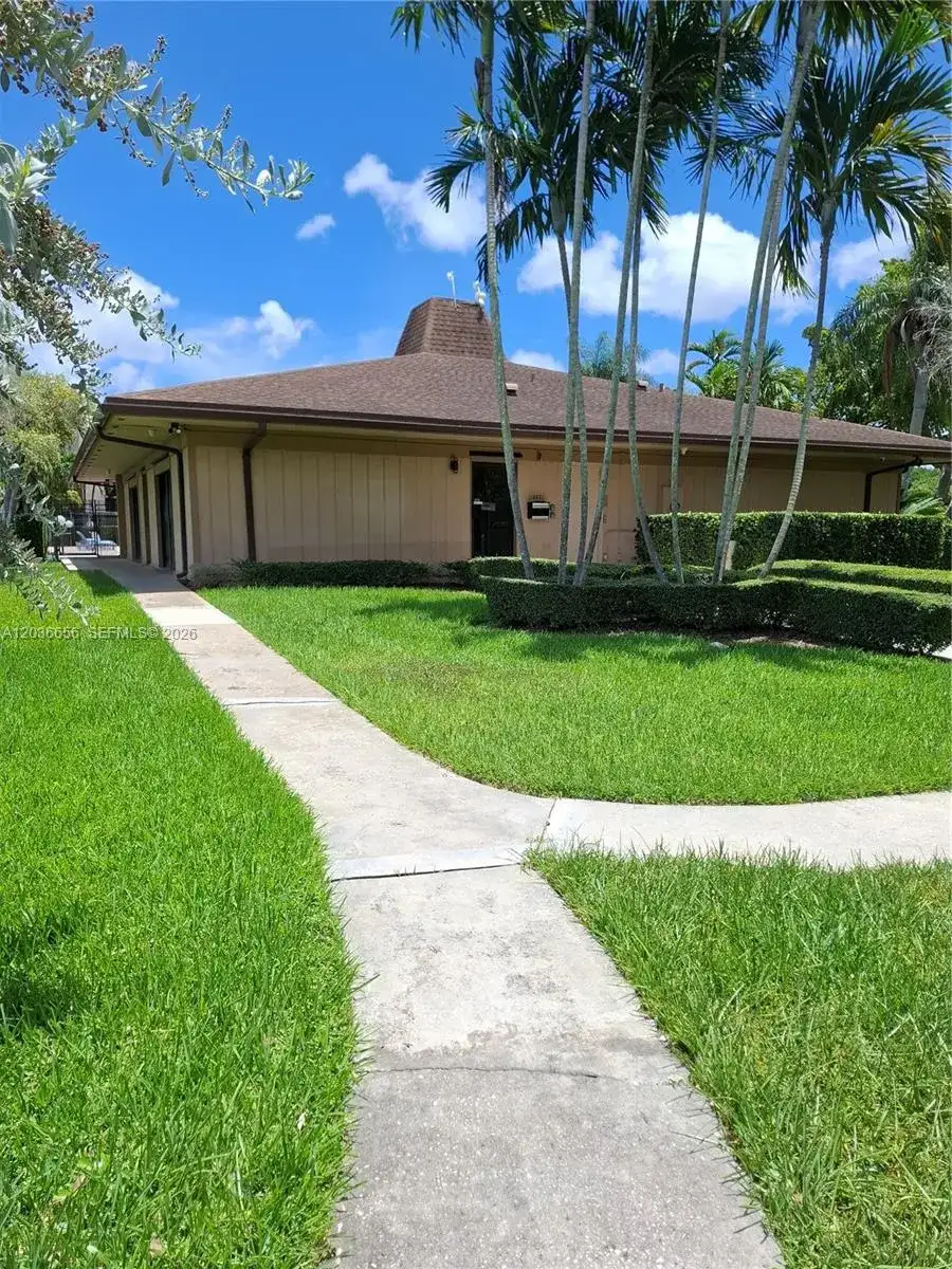 10425 SW 112th Ave # 207, Miami FL 33176 photo 3