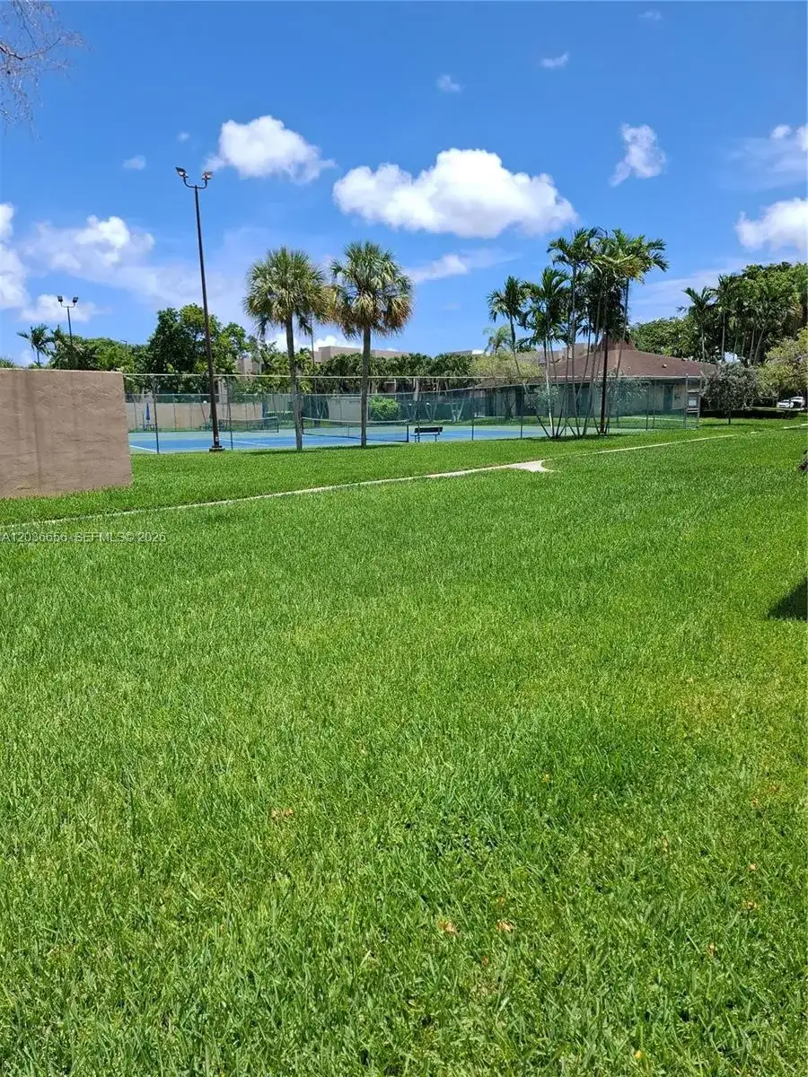 10425 SW 112th Ave # 207, Miami FL 33176 photo 5