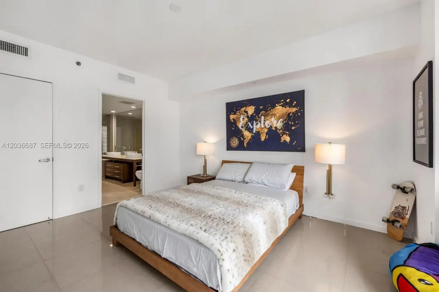 475 Brickell Ave # 3214, Miami FL 33131 photo 3
